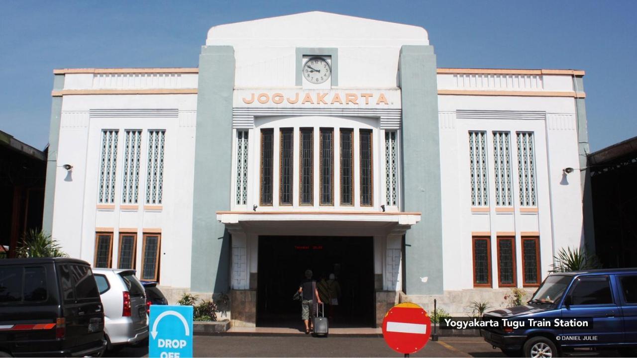 Roemah Noni Macanan Hotel Yogyakarta Exterior photo